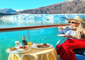 A Seafood Lover’s Guide to Alaska: Salmon, King Crab, and Halibut
